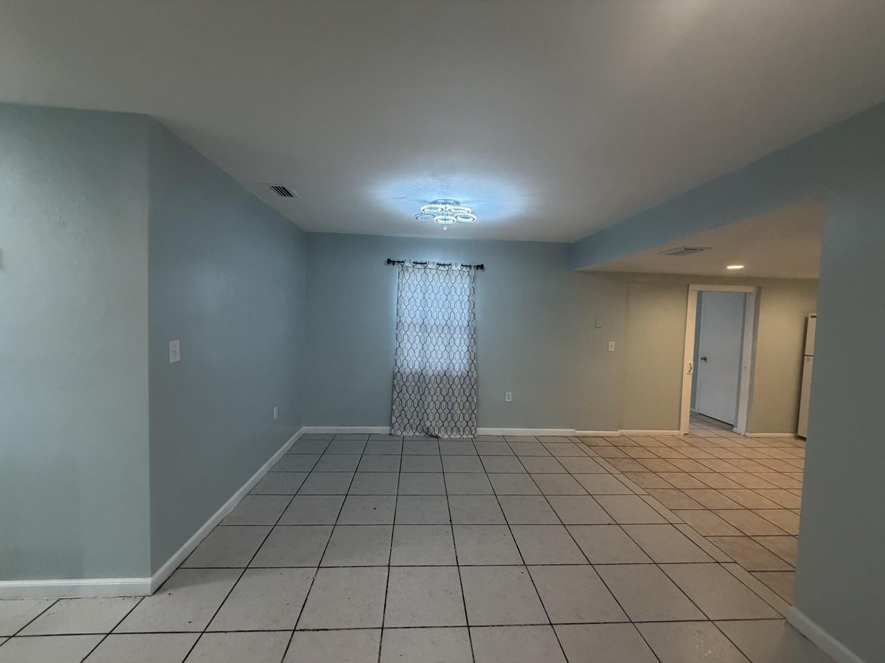 1501 Fuller St #1 - Photo 6 of 14