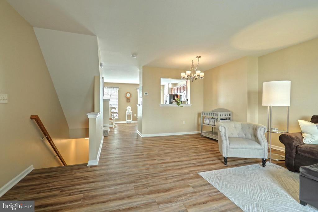 2723 Foxshire Dr #2723 - Photo 4 of 26