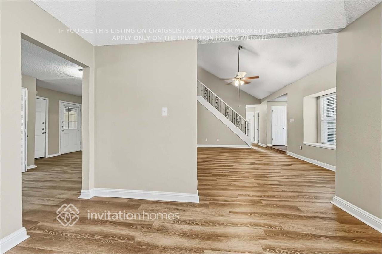 8713 Wood Glen Dr - Photo 6 of 25