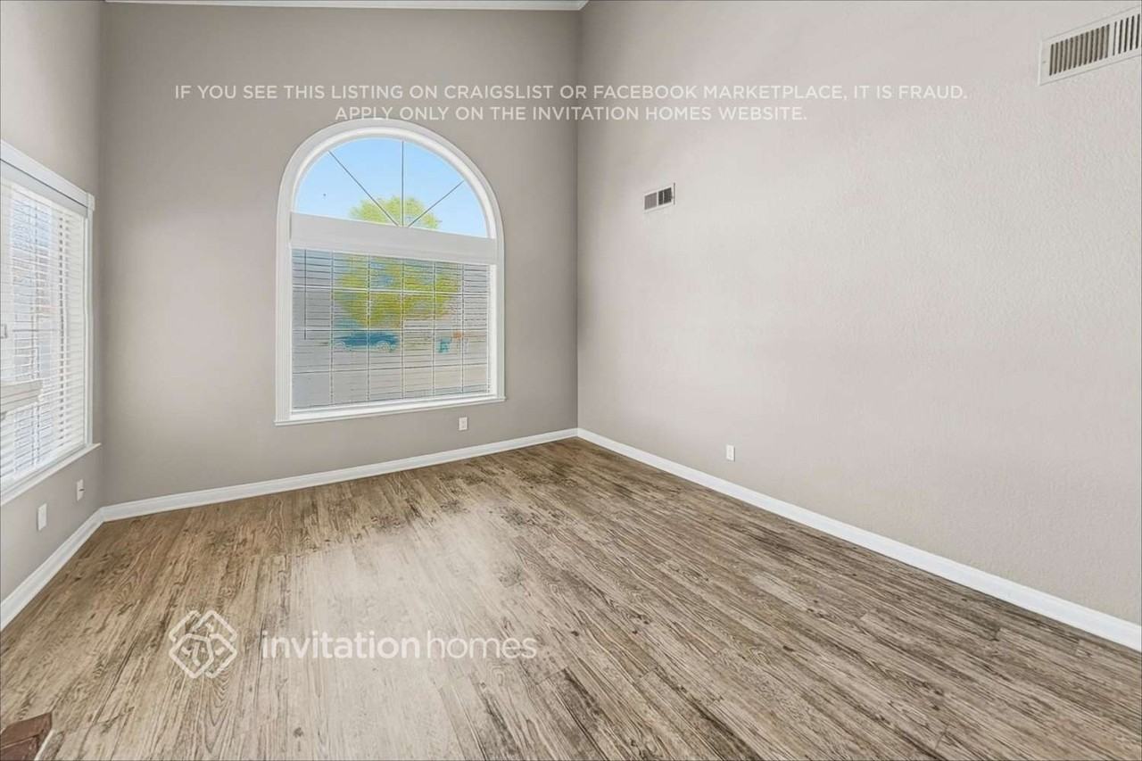 760 Charwood Cir - Photo 5 of 23