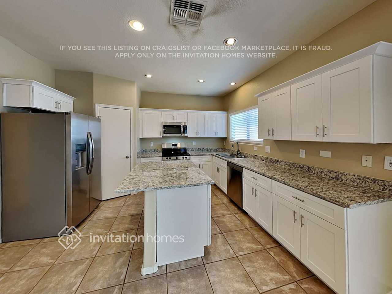 982 E Dee St - Photo 7 of 20