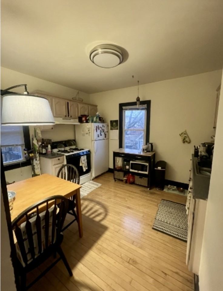 2025 N Hubbard St #A - Photo 7 of 8