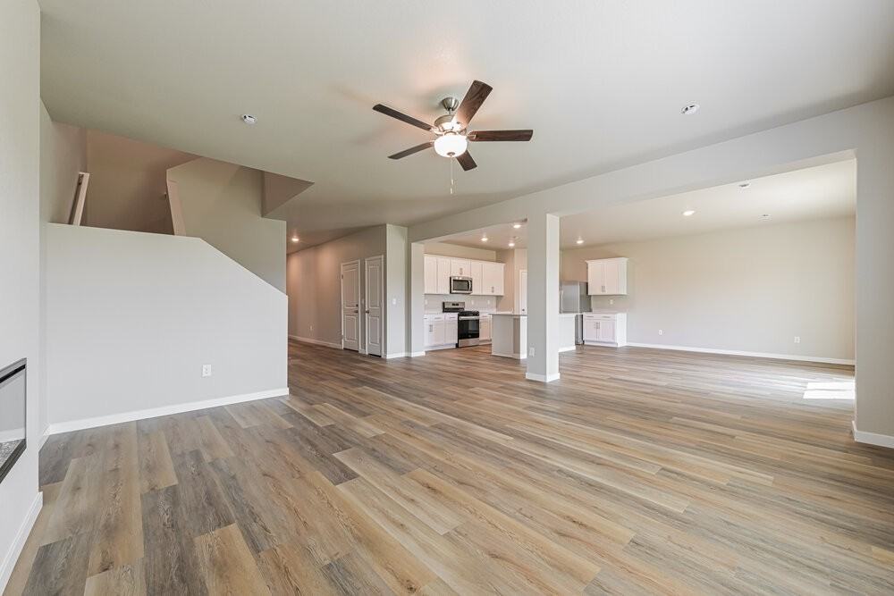 2180 Christina St - Photo 5 of 17