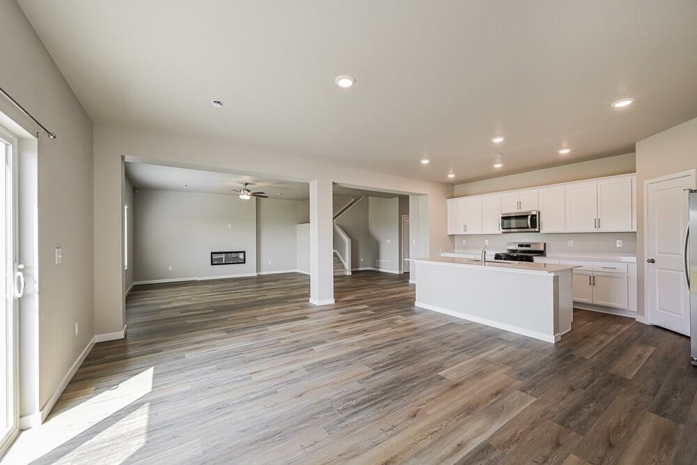 2180 Christina St - Photo 7 of 17