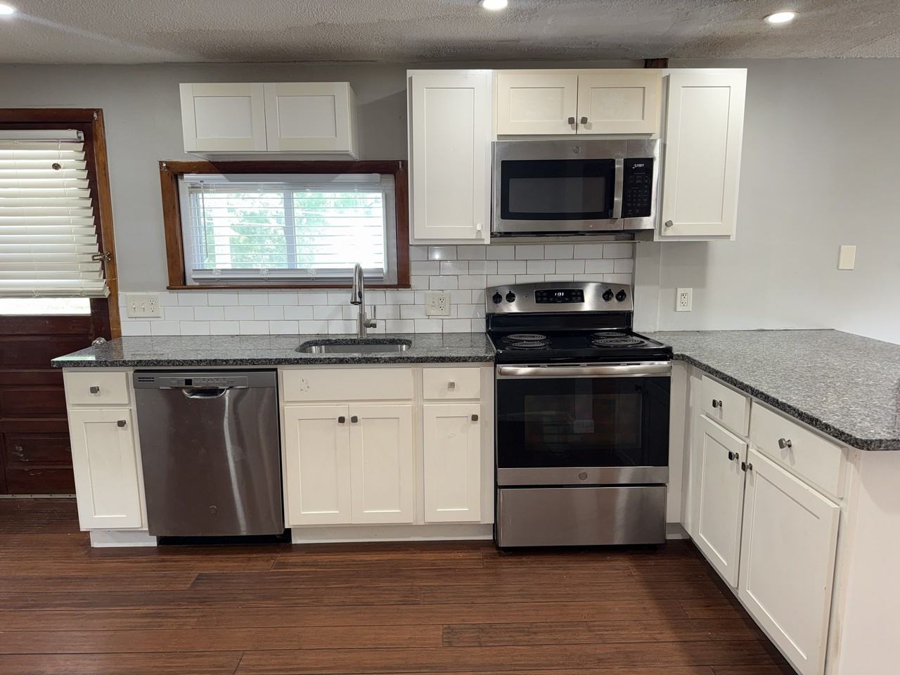 93 West Broadway #3 - Photo 4 of 15