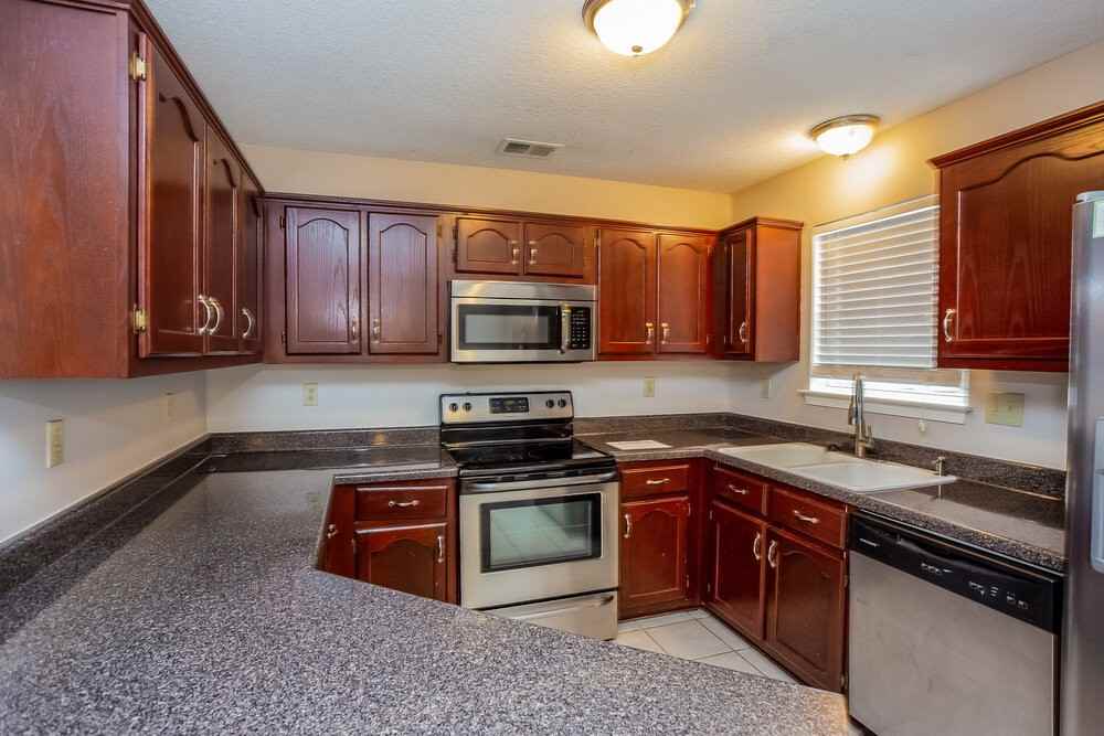 6853 Ranch Ridge Cv E - Photo 7 of 17