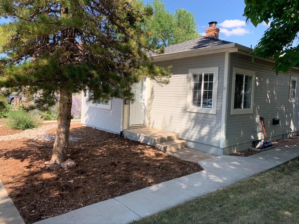 1420 Front Street - Photo 3 of 32