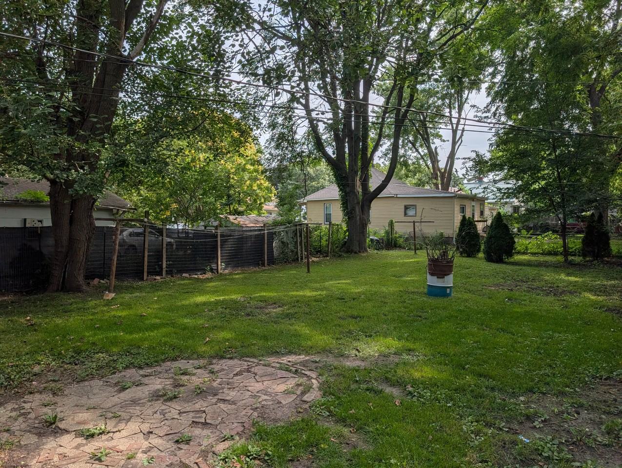 1008 N Mckinley Ave #1 - Photo 4 of 6