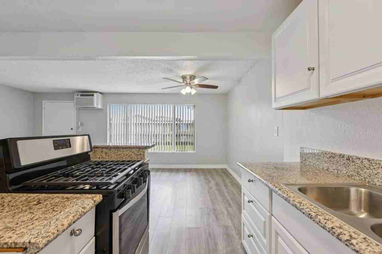 Glen Forest Apartments - Photo 2 of 50