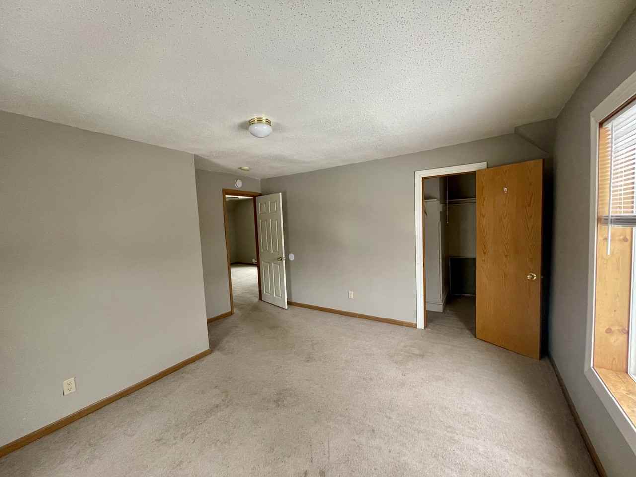528 Spruce St #2 - Photo 4 of 10