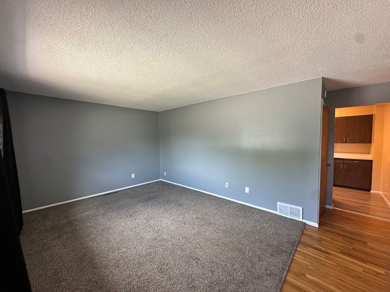 4503 Montebello Dr - Photo 2 of 12