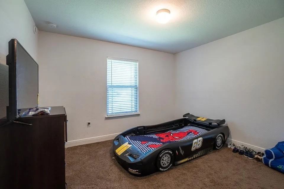 191 Conquest Ave #1 - Photo 7 of 40