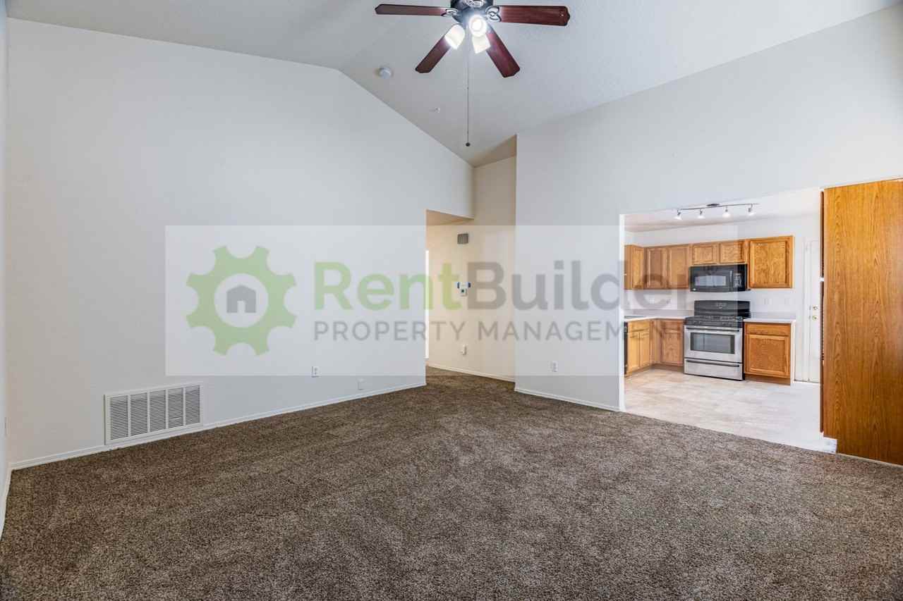 10532 Ramah Dr Nw - Photo 4 of 25