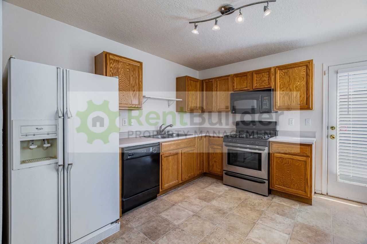 10532 Ramah Dr Nw - Photo 4 of 25