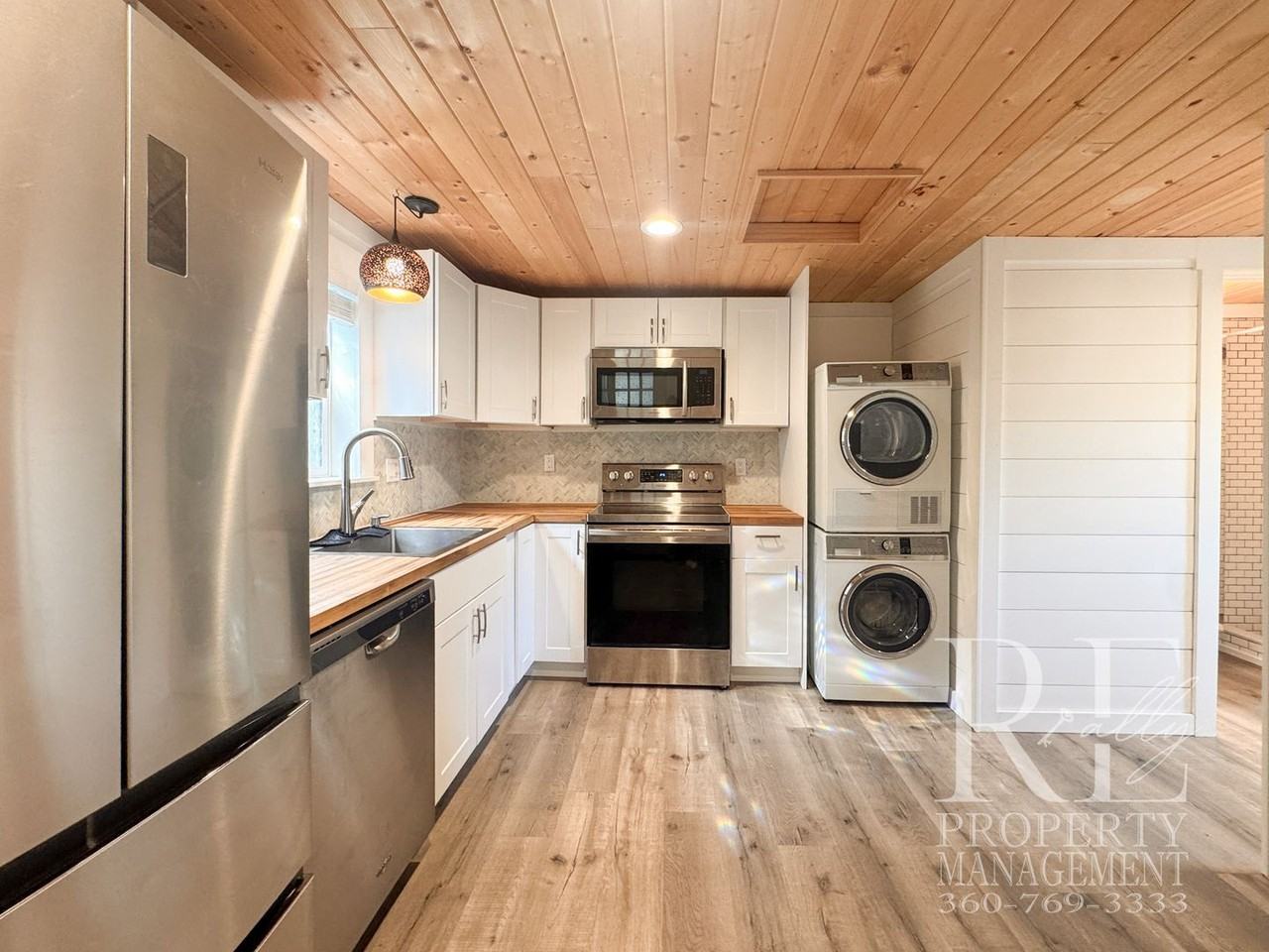 109 1/2 S Wycoff Ave - Photo 5 of 14