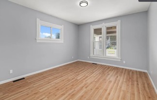 131 Sturges Ave Mansfield OH 44903 - Photo 1 of 1
