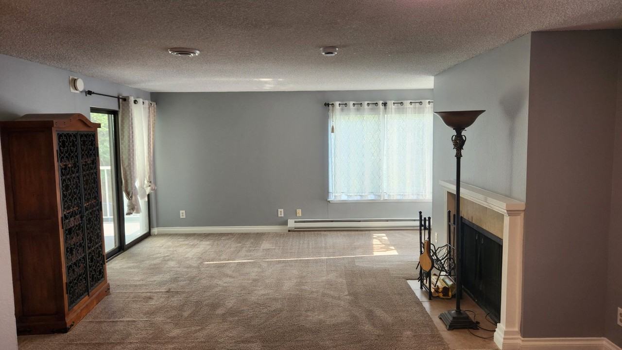 22244 24th Ave S #101 - Photo 3 of 11