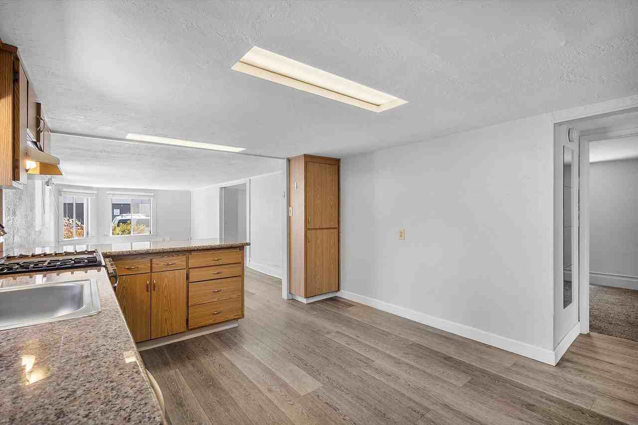 531 Taylor Ave - Photo 4 of 24