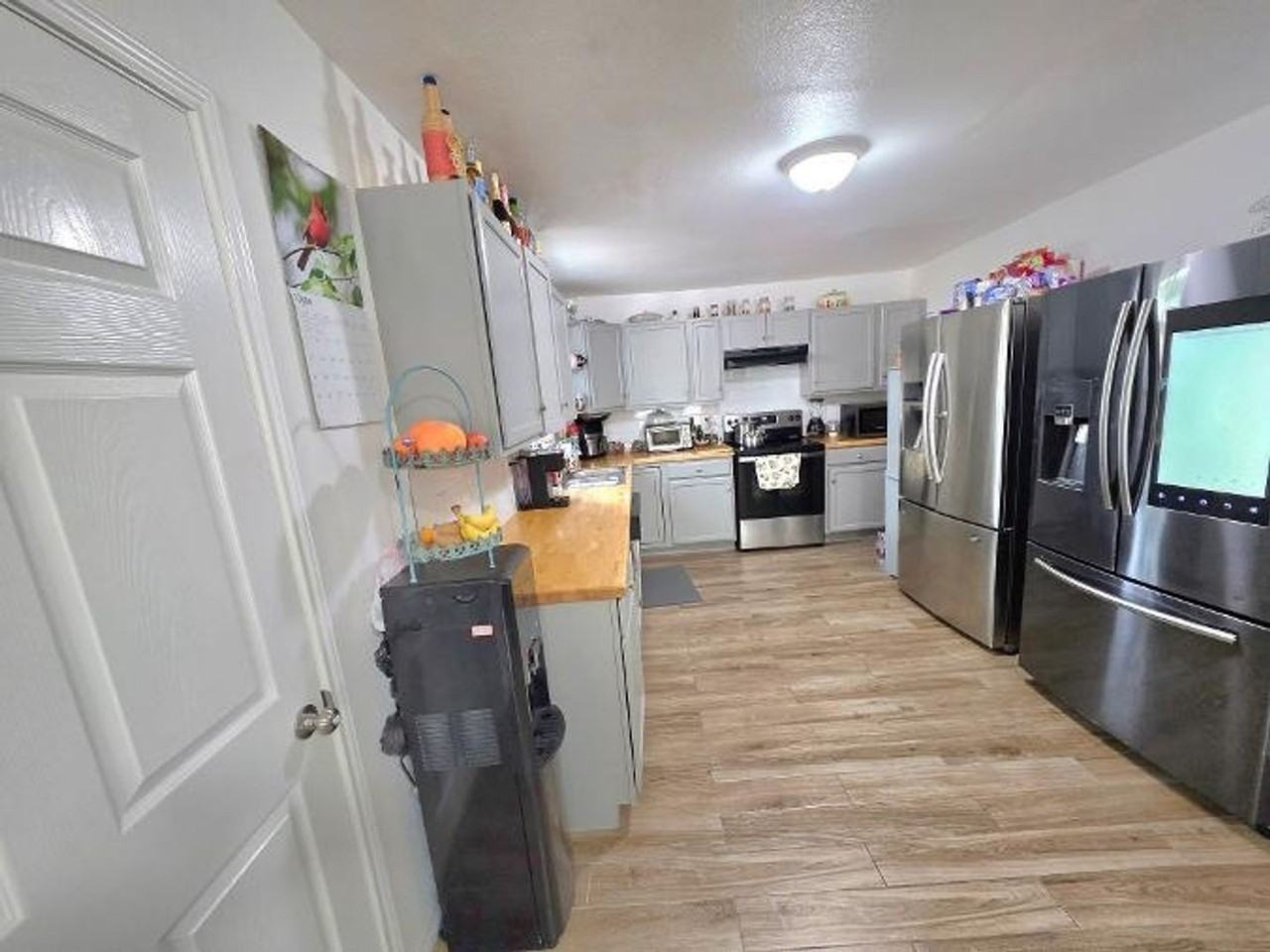 1404 Clinton Ave - Photo 6 of 20