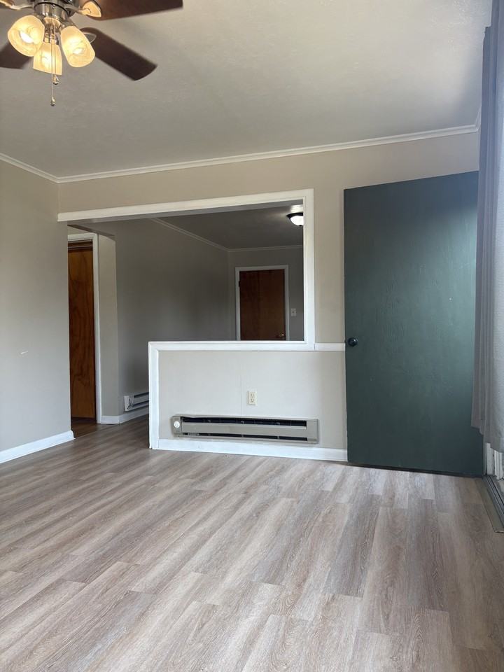 135 S California St #1 - Photo 2 of 6