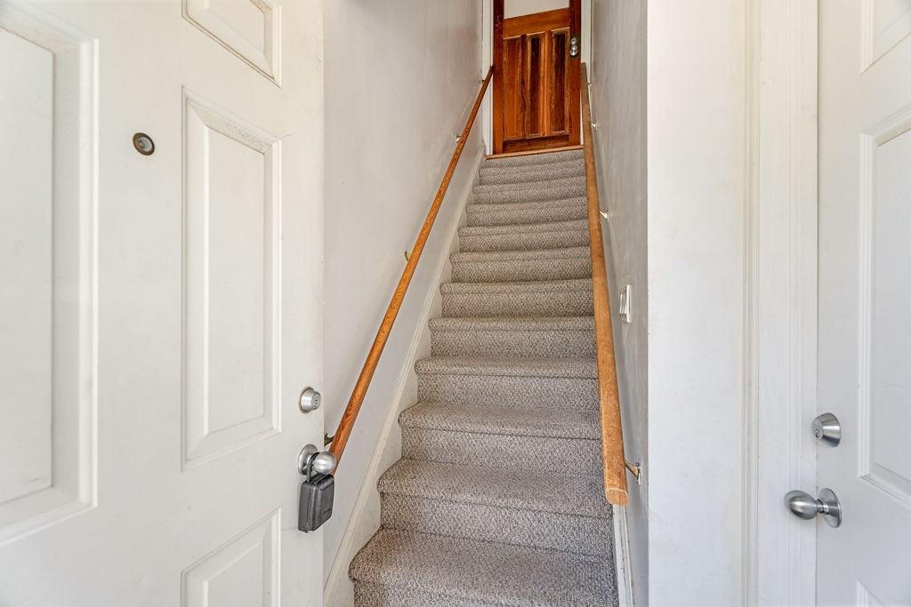 359 Dominion Avenue #2 - Photo 3 of 25