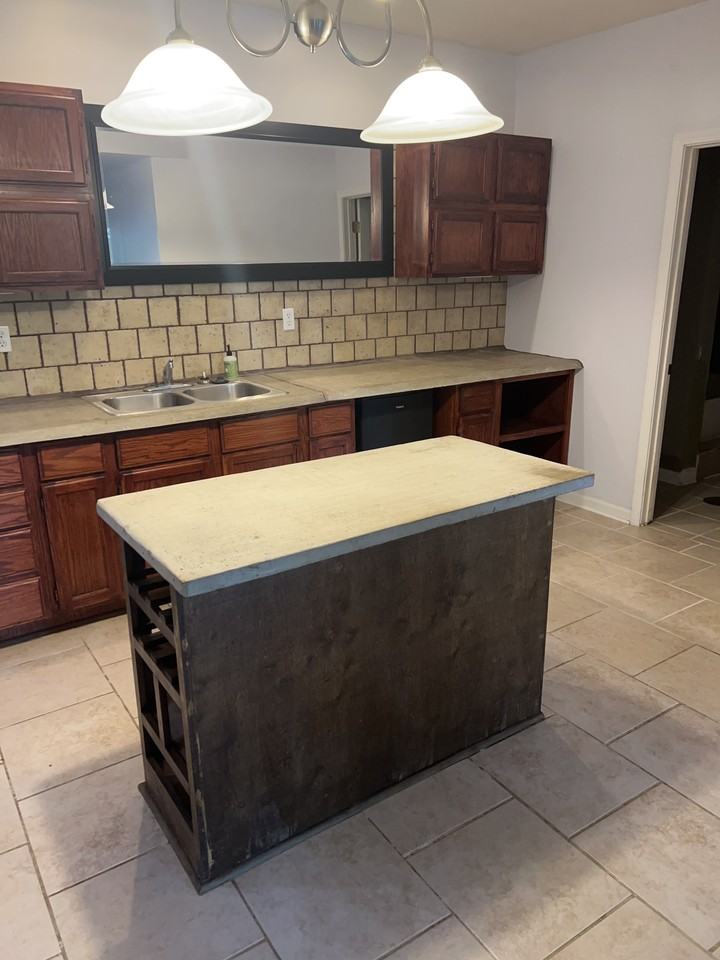 1831 W Elm Ter - Photo 3 of 12