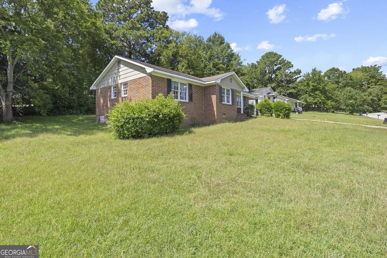 2260 Arrowwood Dr - Photo 4 of 23