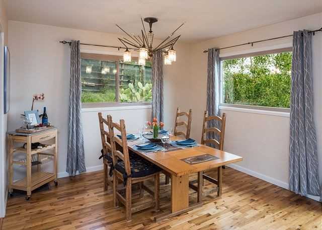 1060 Roosevelt St - Photo 5 of 18