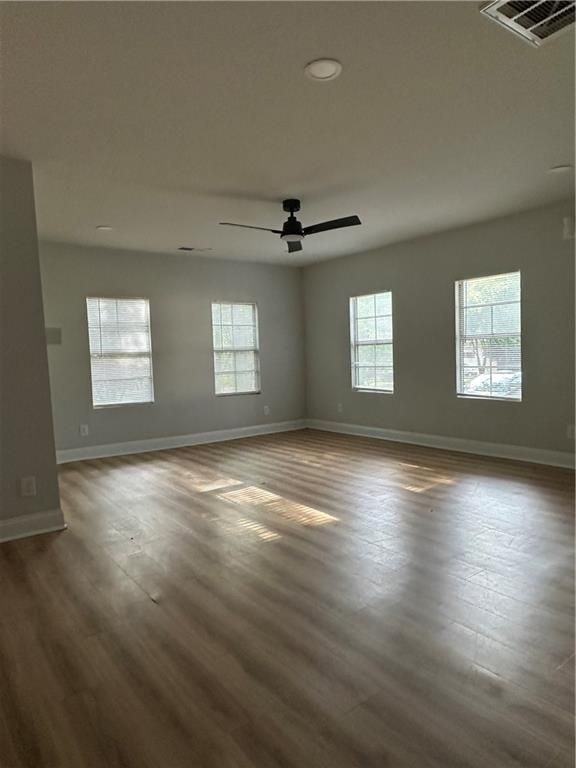1345 Maple St - Photo 3 of 13