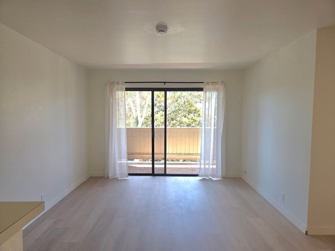 2343 E 17th St ##201 - Photo 2 of 14