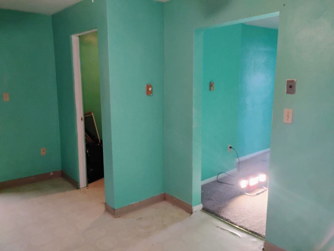 560 Mckean Ave ##Apt - Photo 4 of 22