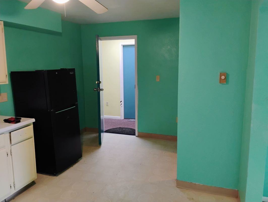 560 Mckean Ave ##Apt - Photo 6 of 22
