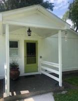 featured image of 8 Penny Ln