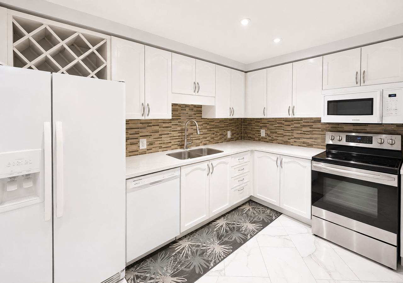 1003 Elgin Street North - Photo 3 of 16