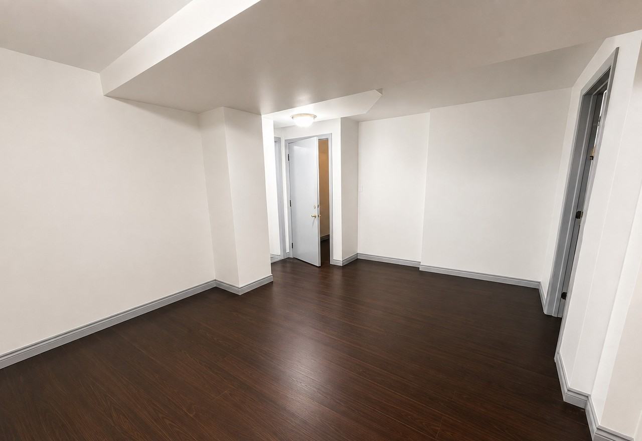 1003 Elgin Street North - Photo 2 of 8