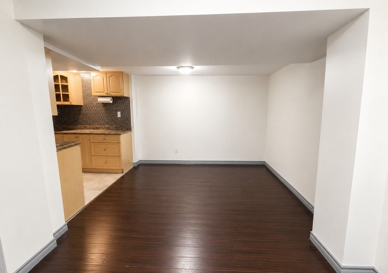 1003 Elgin Street North - Photo 3 of 8