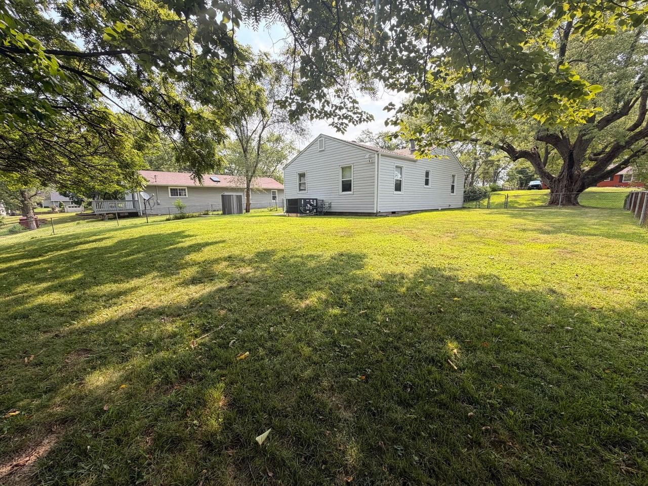 8106 N State Route 9 - Photo 4 of 27