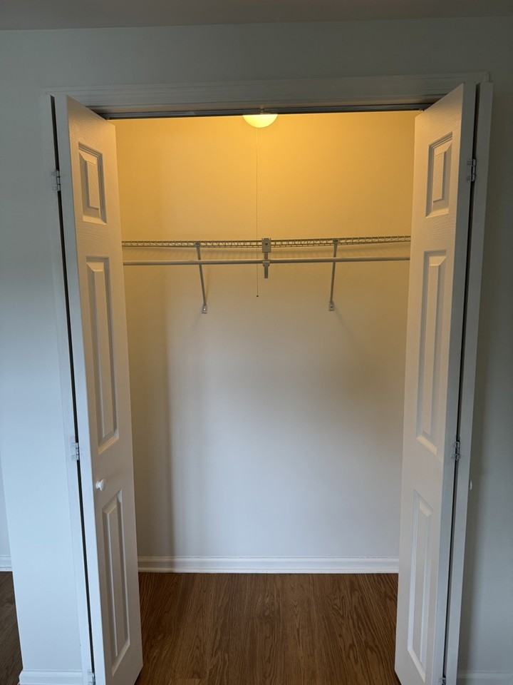 1103 N 15th Ave #2 - Photo 4 of 8