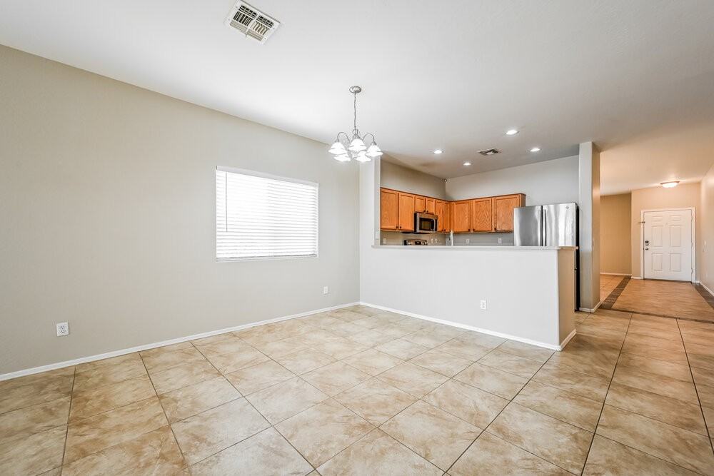 3761 W Eastman Ct - Photo 6 of 16