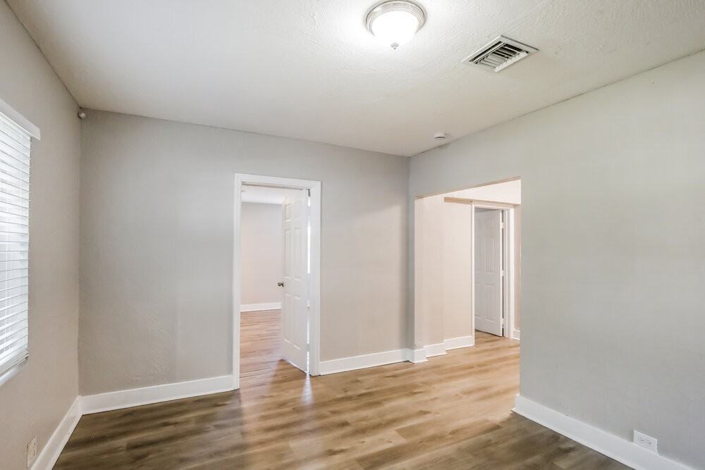 16461 Nw 19th Ave - Photo 3 of 16