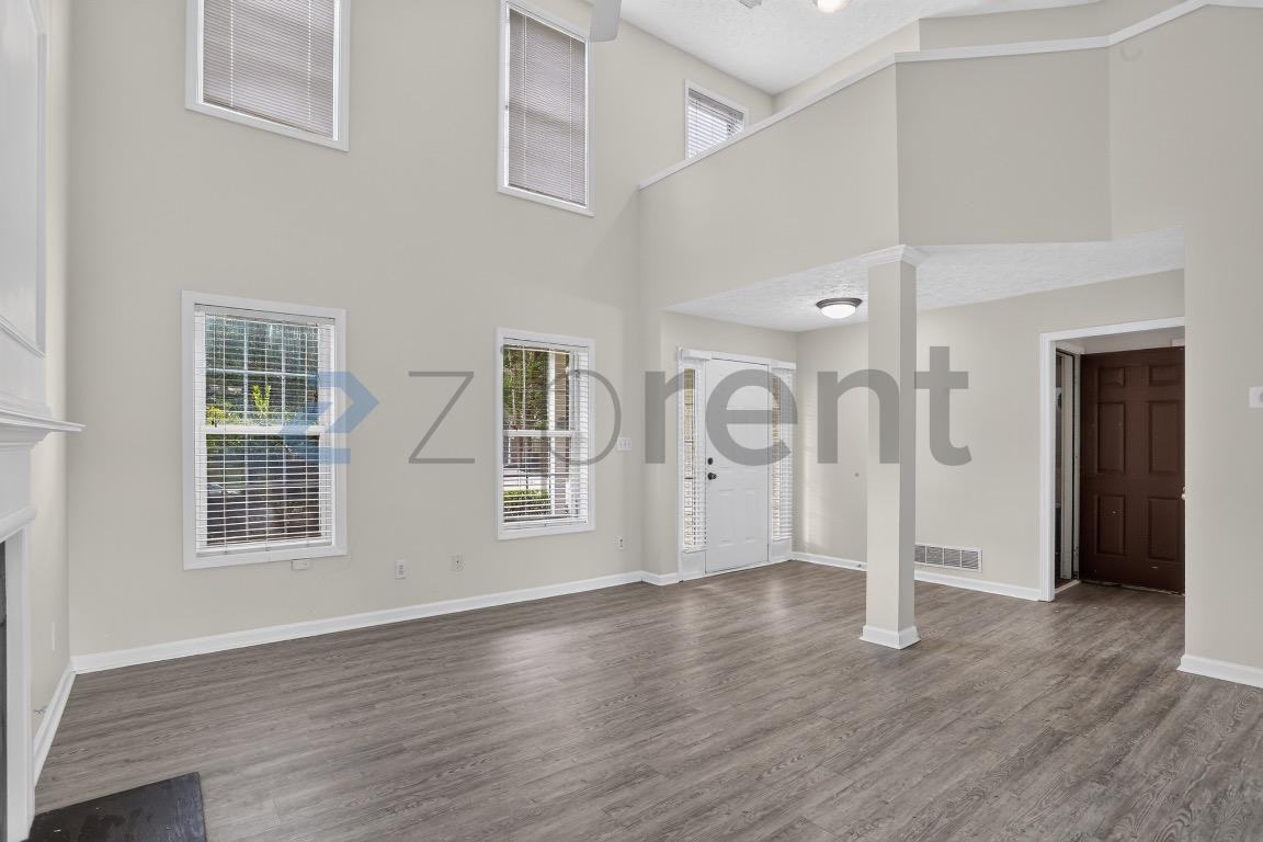 1383 Westward Dr Sw - Photo 4 of 27