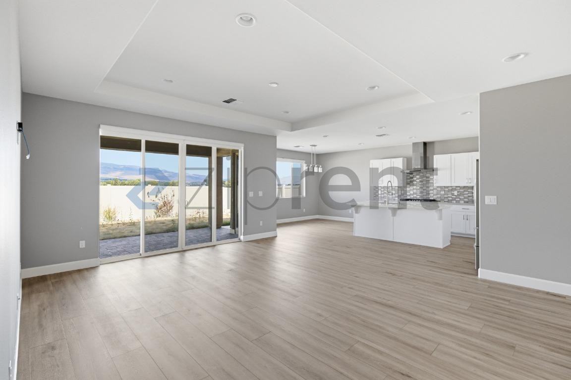 11253 Freedom Range Ln - Photo 7 of 29