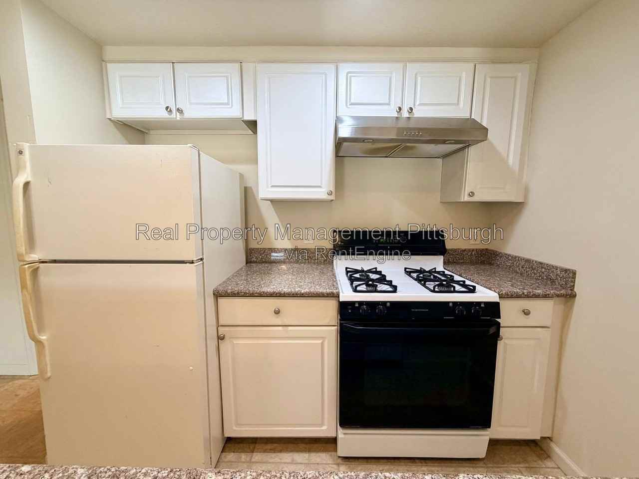 1927 Fox Way - Photo 6 of 15