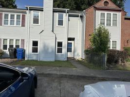 featured image of 716 Glenshire Dr
