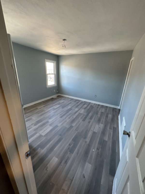 716 Glenshire Dr - Photo 2 of 27