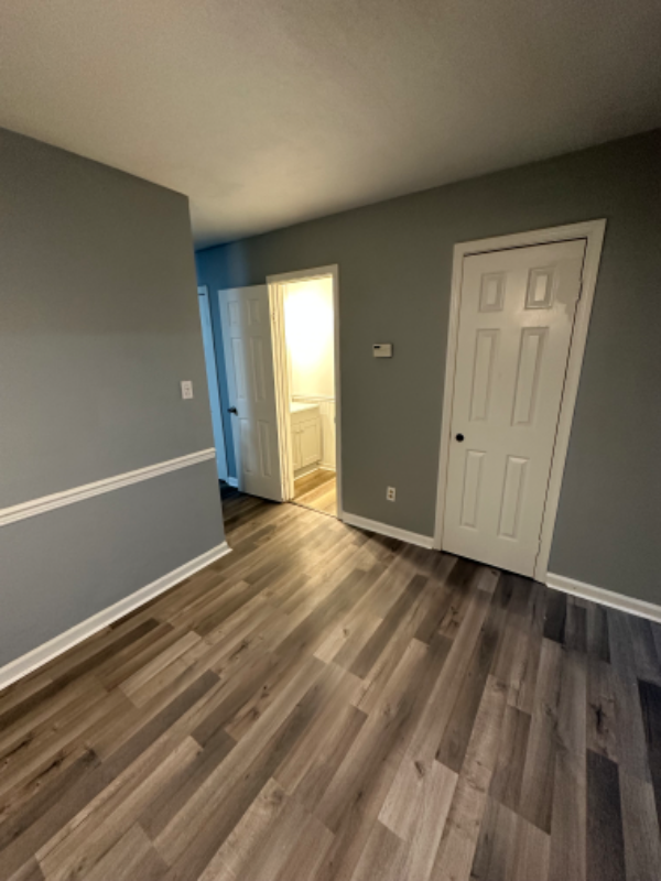 716 Glenshire Dr - Photo 4 of 27