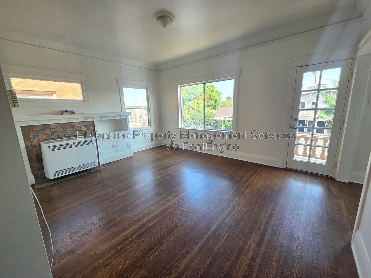 336 W 9th St - Photo 3 of 19