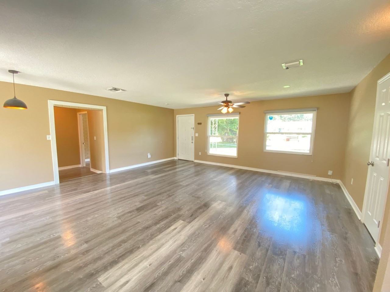 908 Teatro Ct - Photo 2 of 34