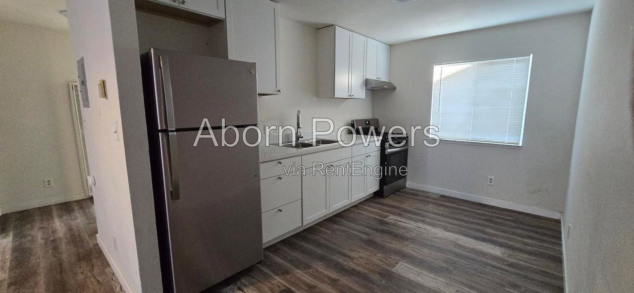 1507 Nogales St #1 - Photo 5 of 10