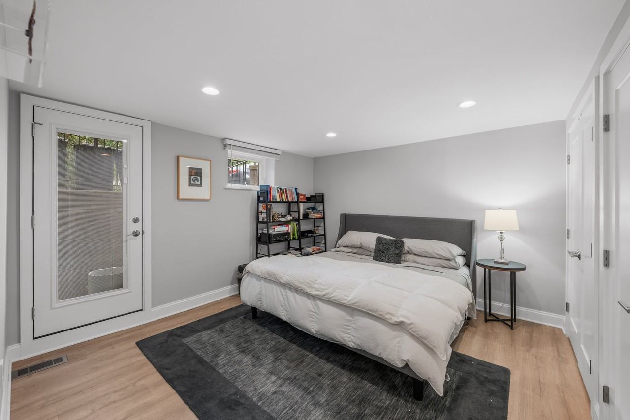 3002 11th St Nw #B - Photo 5 of 15